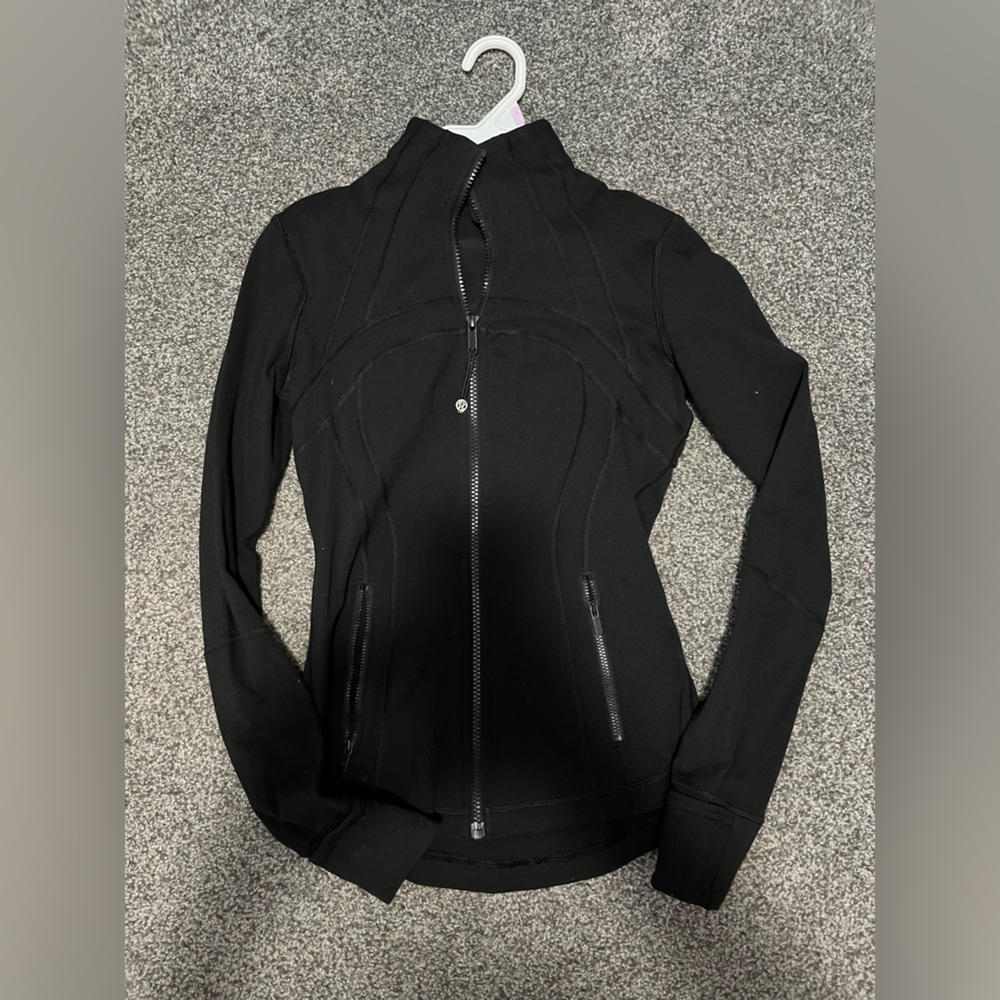 Lululemon define jacket size 4